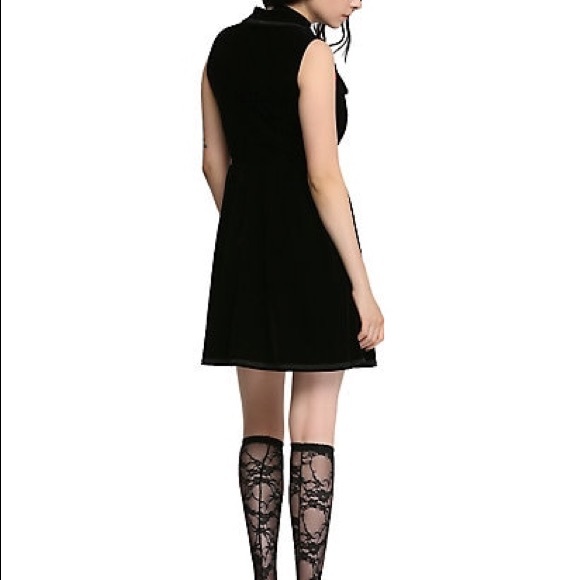 Bellhop dress - Picture 2 of 3